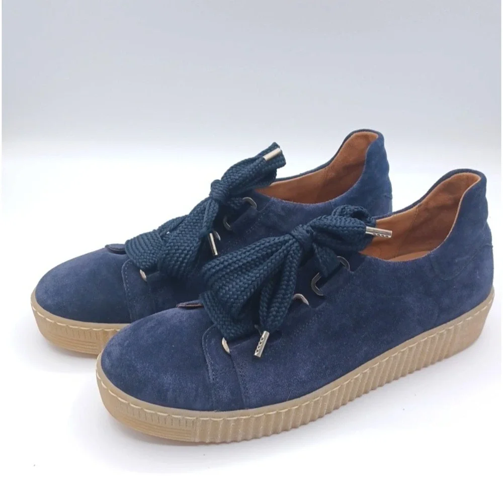 Gabor Women's Size‎ 7 Blue Suede Sneakers Featuring Wide Yarn-Like Laces EUC